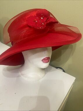 Lovely Dress Hat / Church Hat by Roma